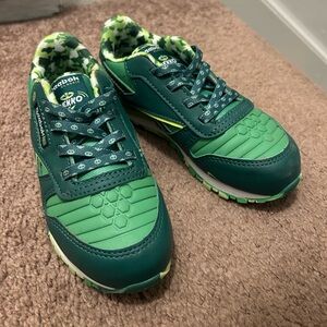 New Reebok Kids Green PJ Masks Sneakers sz 10